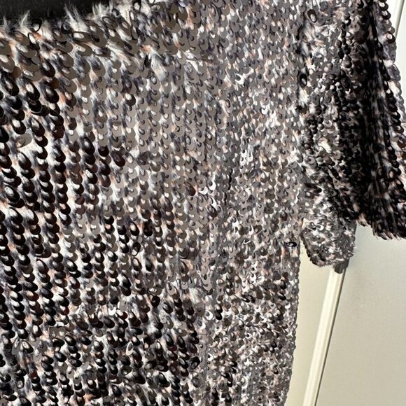 Search for Sanity Faux Fur Sequin Shell Top SZ L - Picture 11 of 15